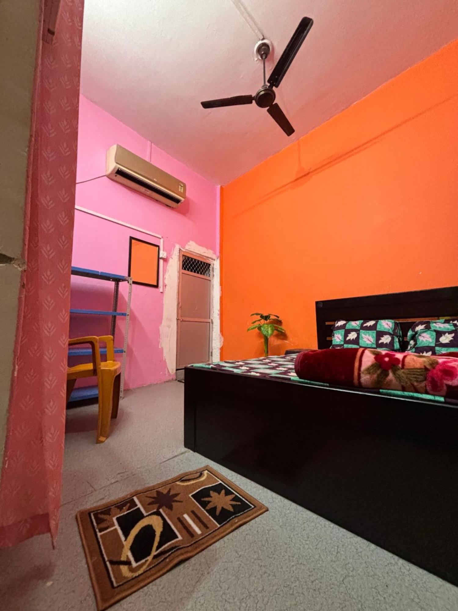 Shakuntala Guest House Ayodhya Kültér fotó