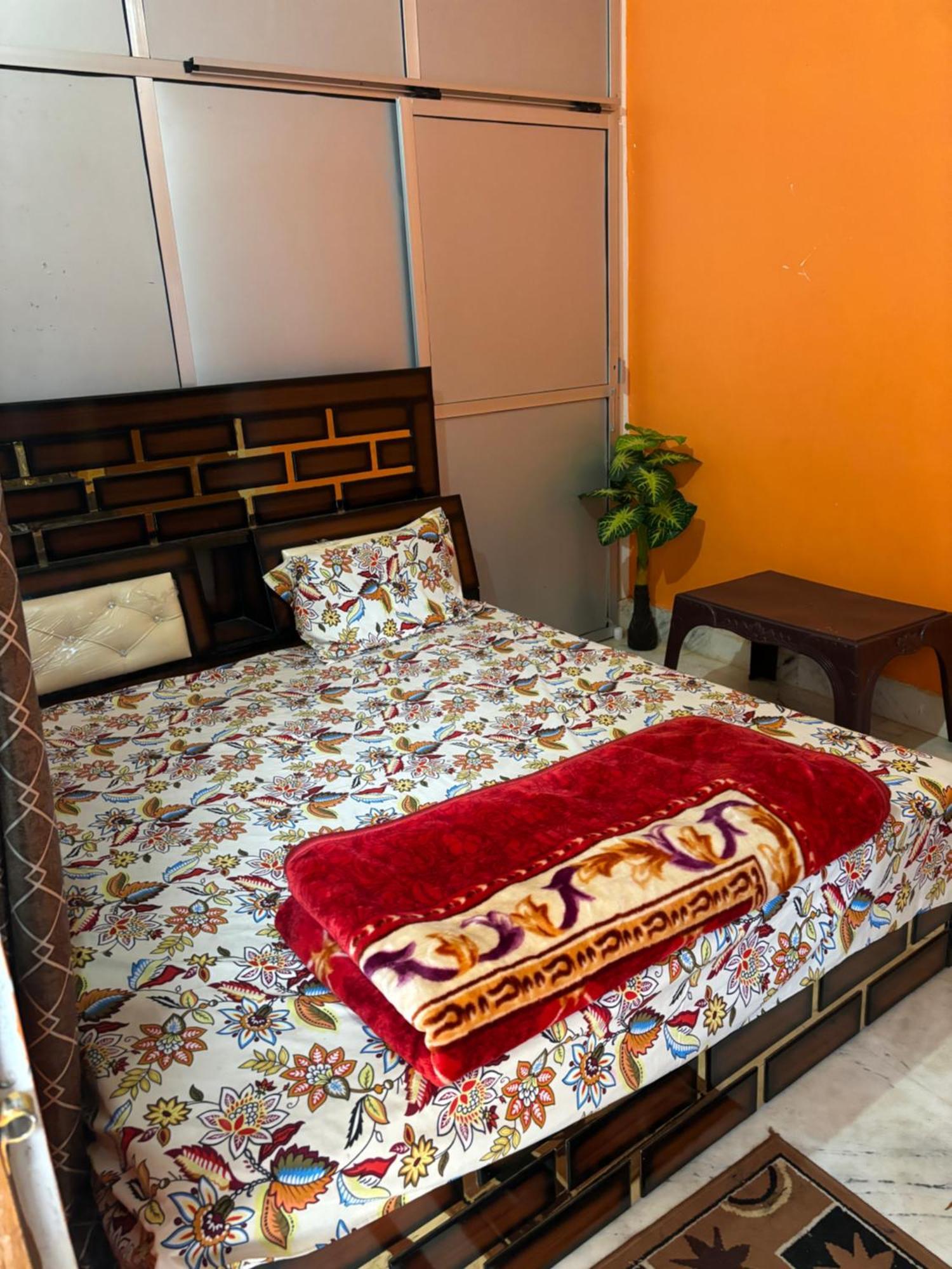 Shakuntala Guest House Ayodhya Kültér fotó